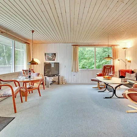 Leny - 450m To The Fjord By Interhome Feriehus