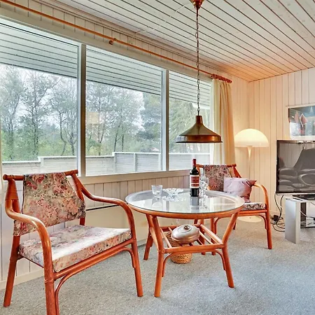 Leny - 450m To The Fjord By Interhome *